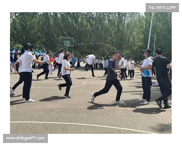 赛后花絮揭晓精彩瞬间 运动员背后的故事与赛场外的不为人知瞬间 赛后花絮揭晓精彩瞬间 运动员背后的故事与赛场外的不为人知瞬间